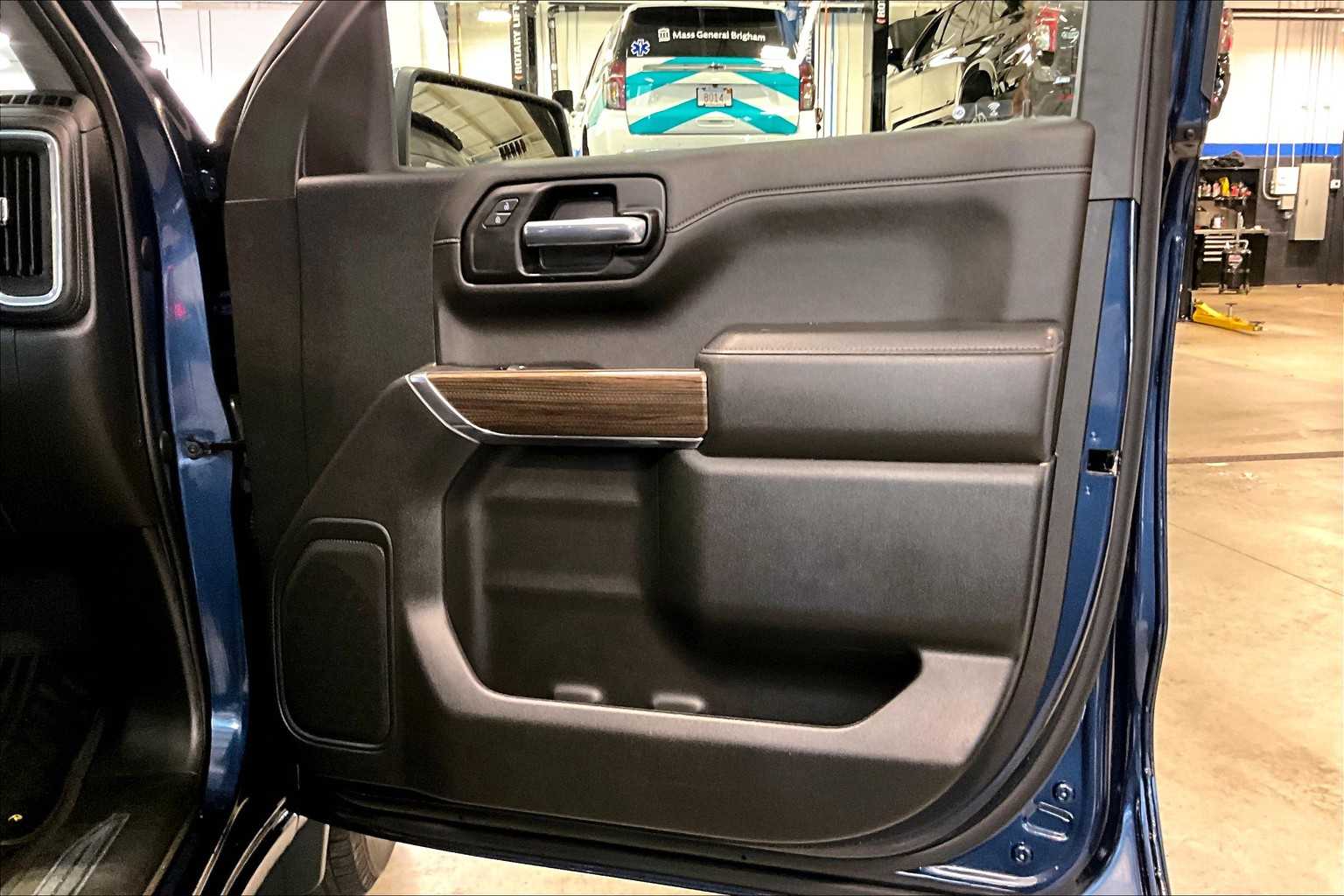 2022 Chevrolet Silverado 1500 LTD LT - Photo 12