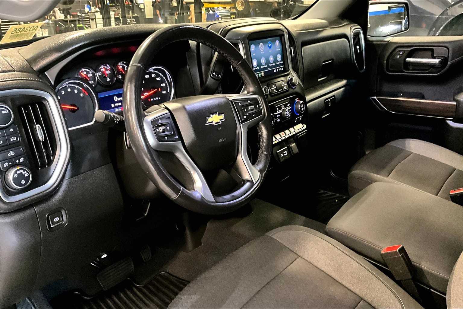 2022 Chevrolet Silverado 1500 LTD LT - Photo 8