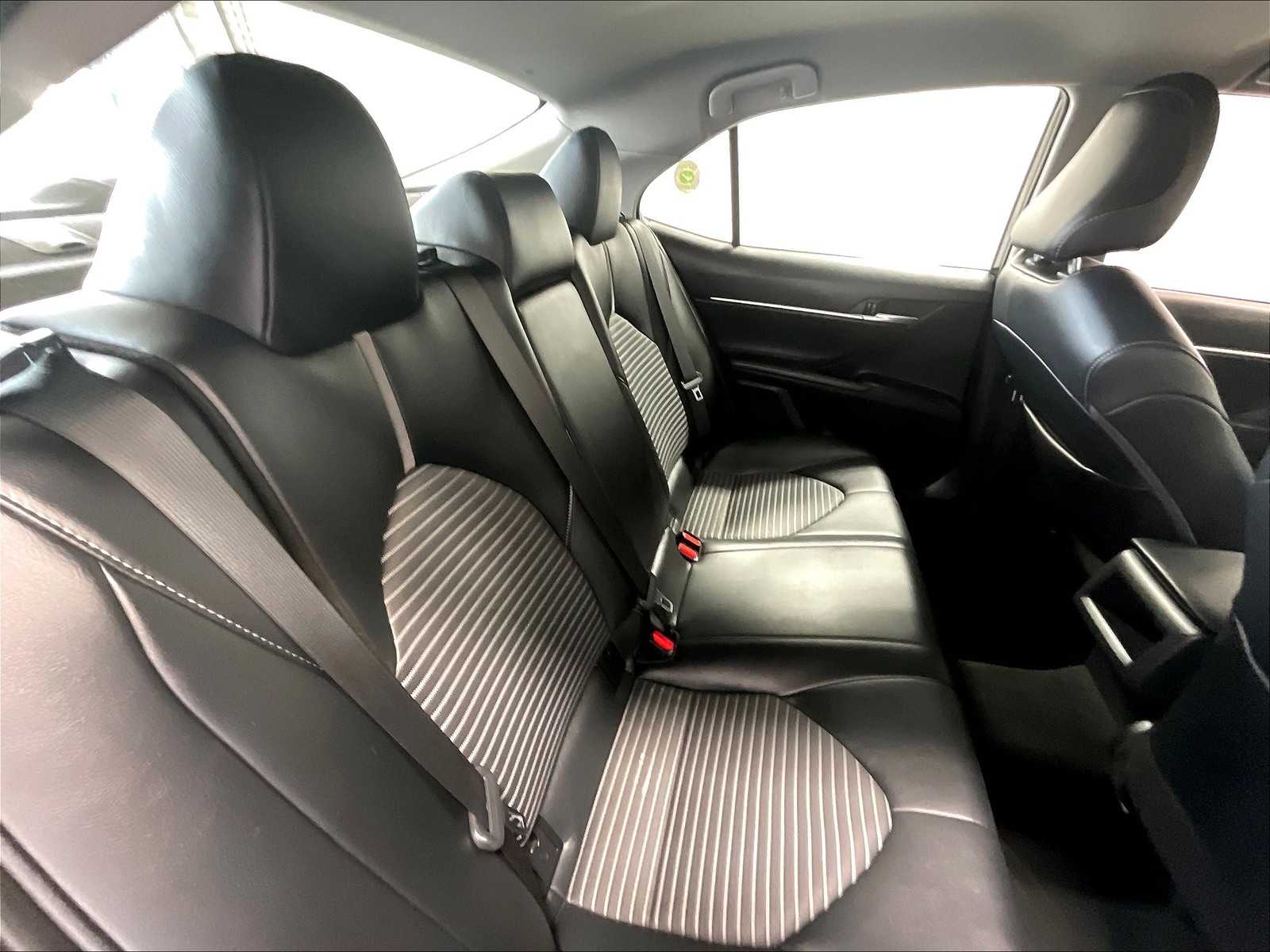 2023 Toyota Camry SE - Photo 16