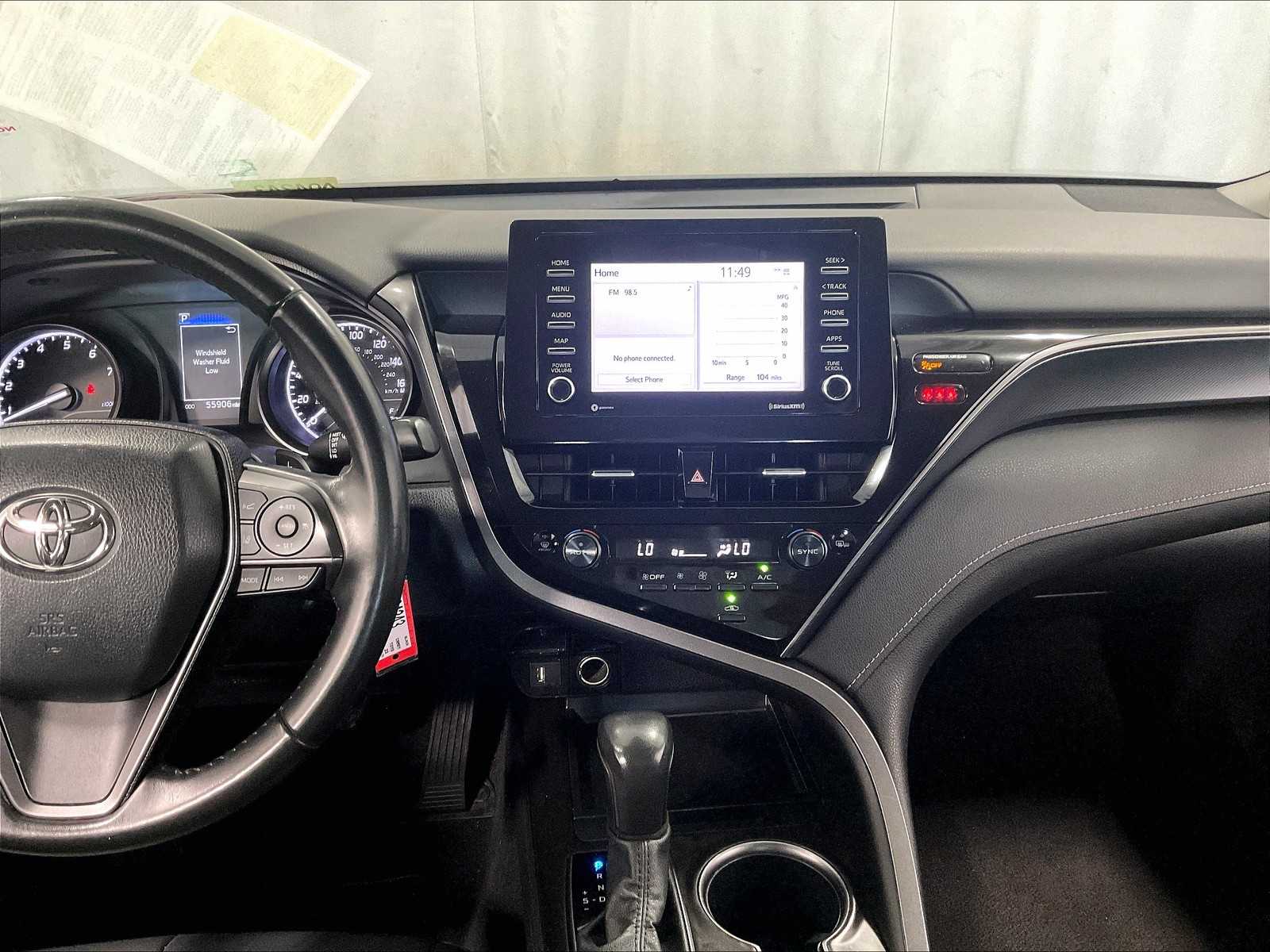 2023 Toyota Camry SE - Photo 18