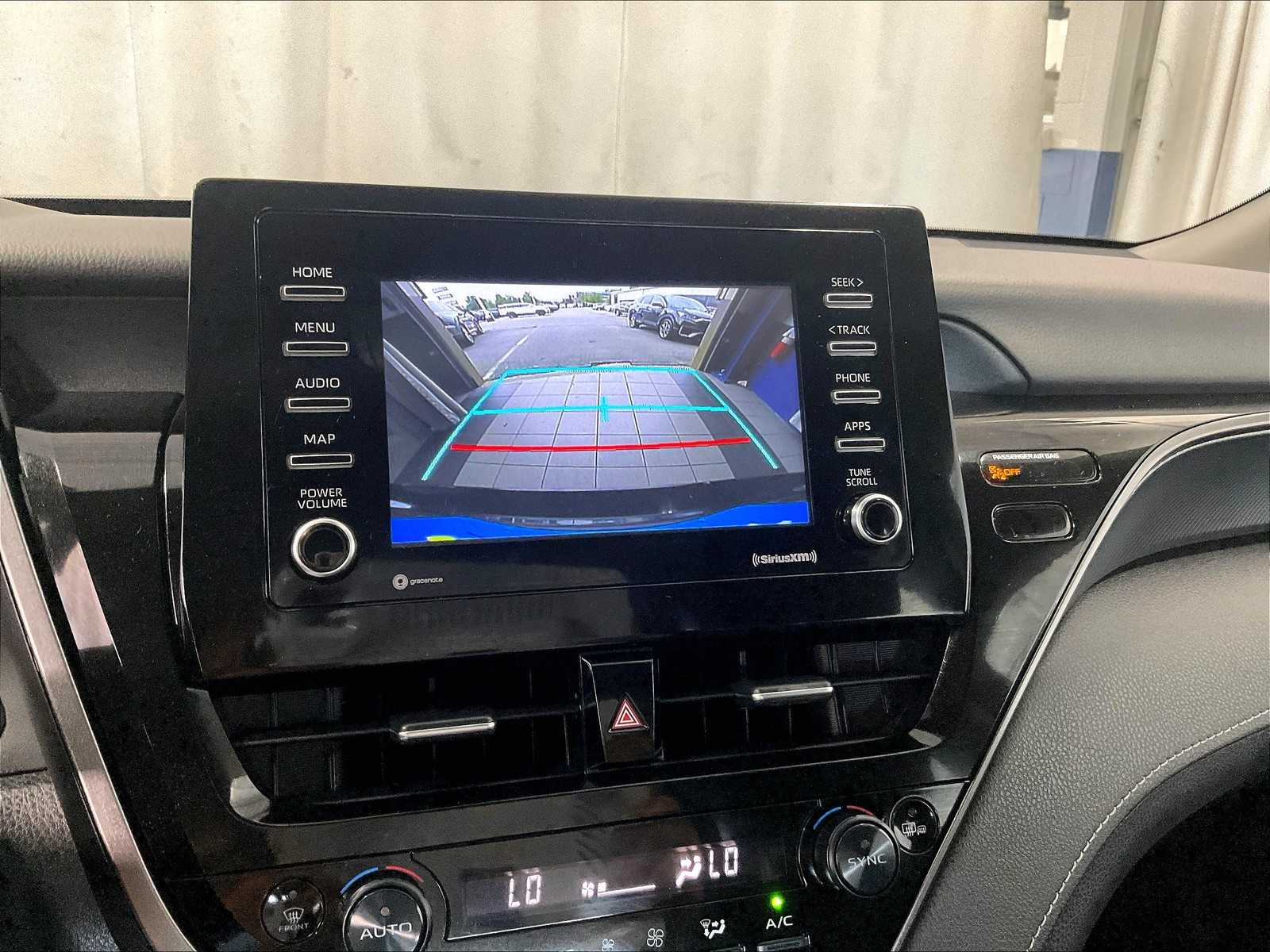 2023 Toyota Camry SE - Photo 19