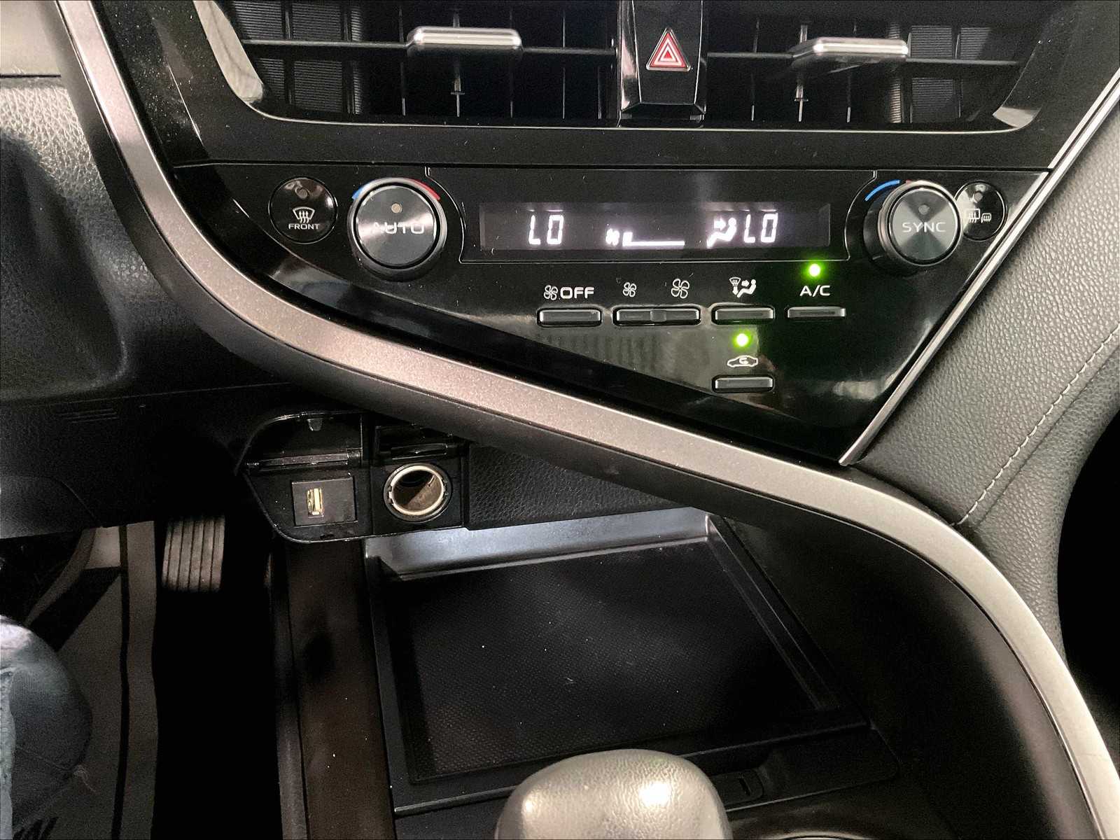 2023 Toyota Camry SE - Photo 25
