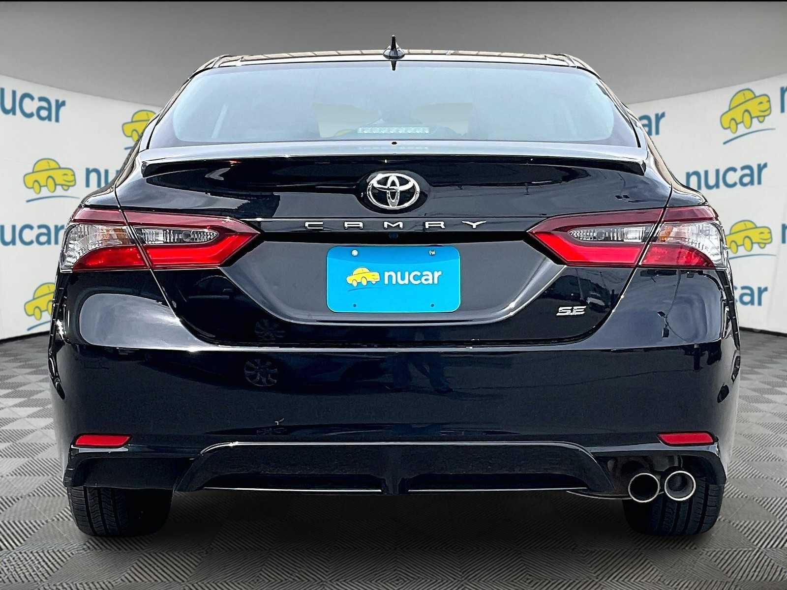 2023 Toyota Camry SE - Photo 5
