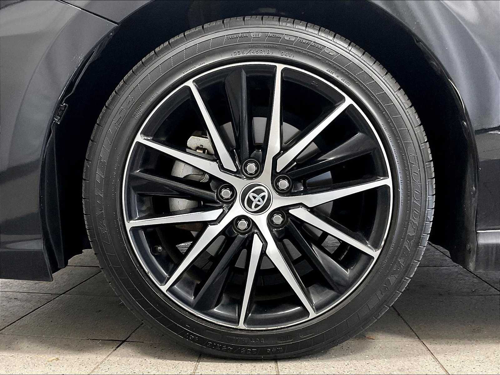 2023 Toyota Camry SE - Photo 7