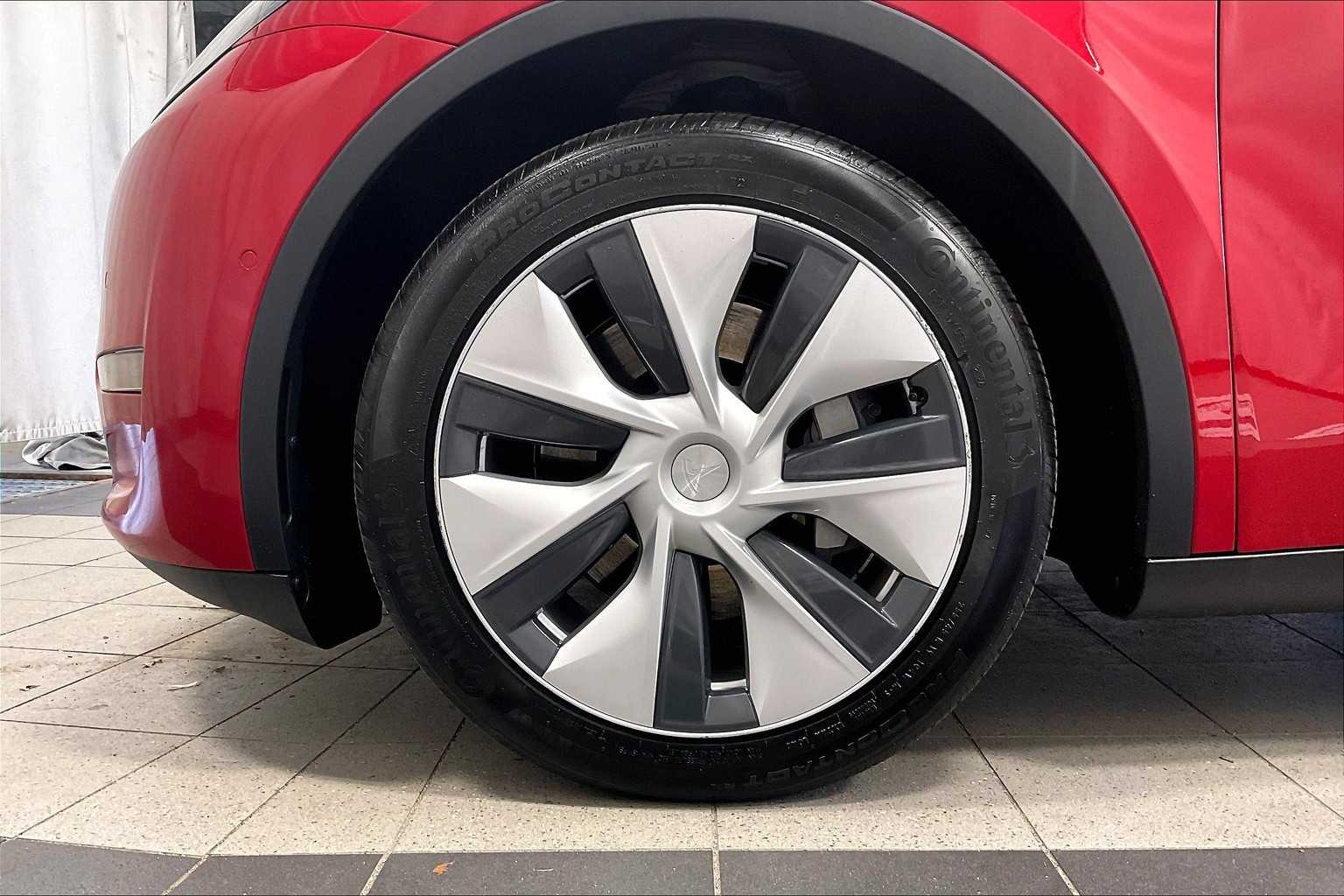2021 Tesla Model Y Long Range - Photo 1