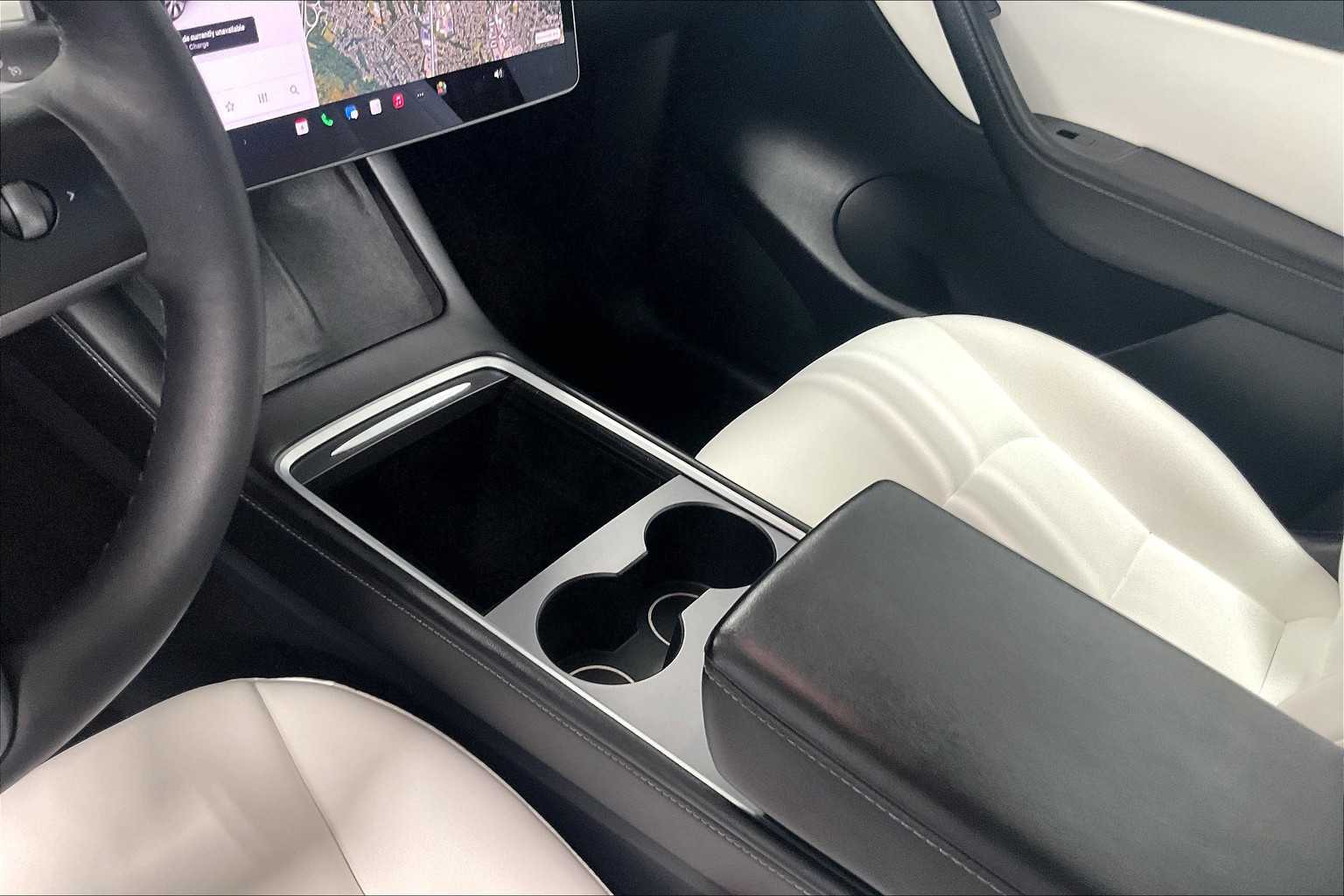 2021 Tesla Model Y Long Range - Photo 14