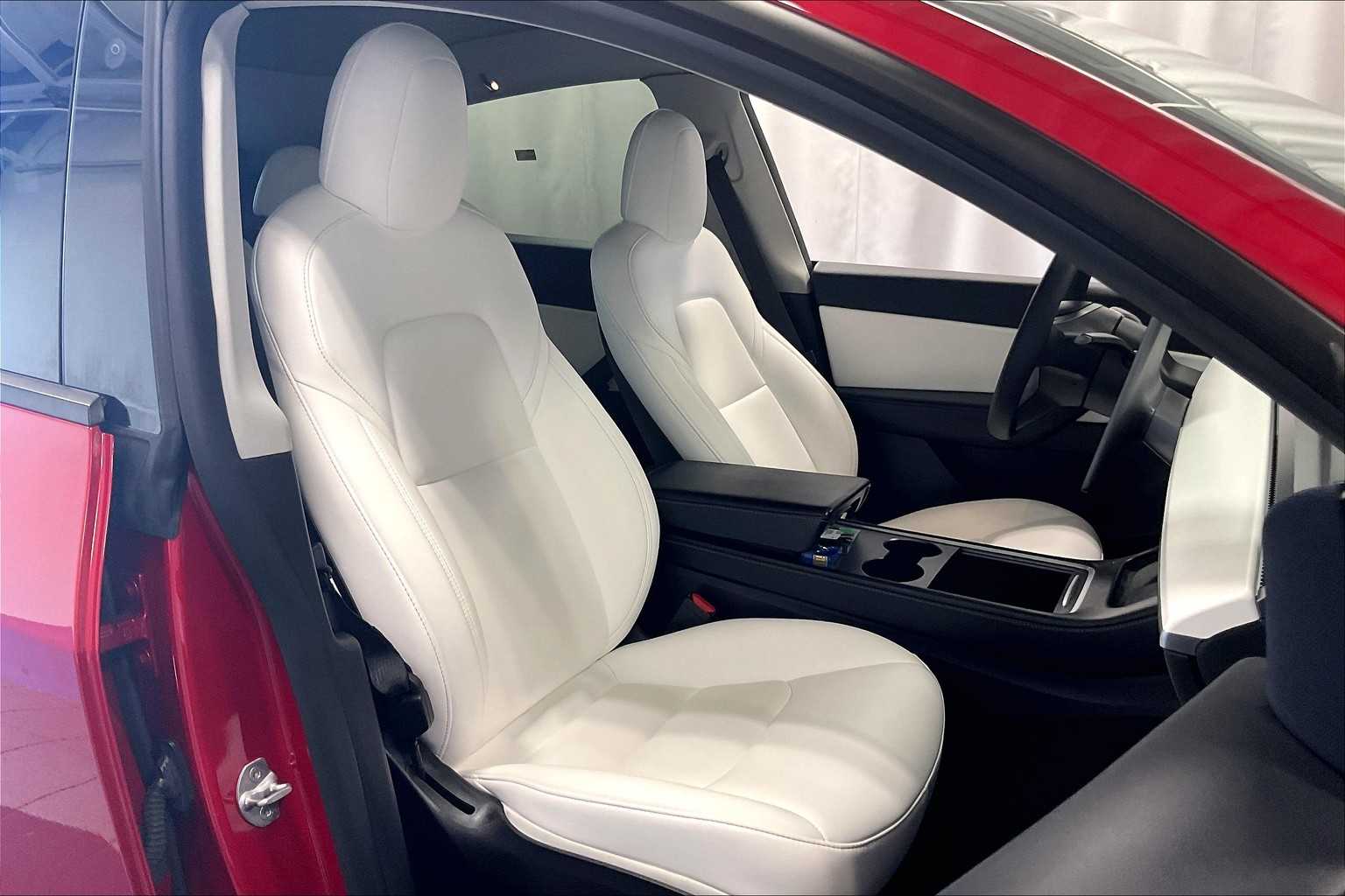 2021 Tesla Model Y Long Range - Photo 5