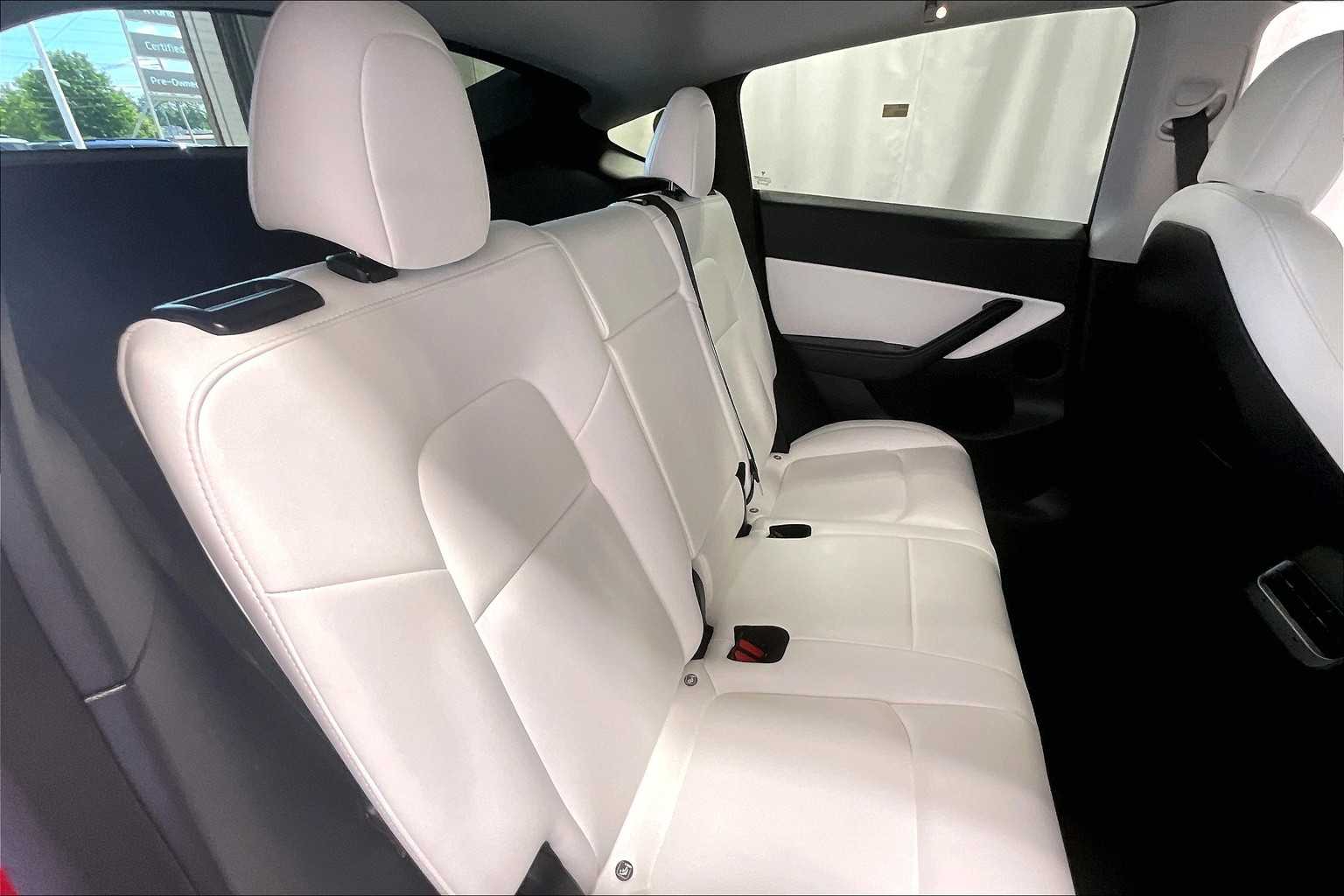 2021 Tesla Model Y Long Range - Photo 10