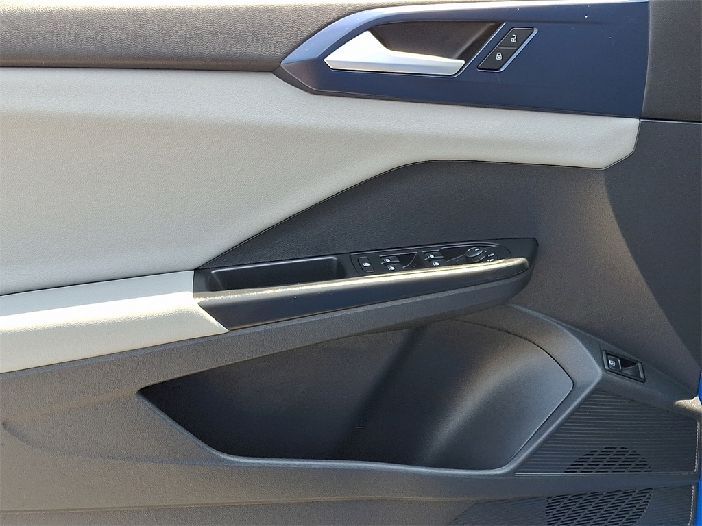 2022 Volkswagen Taos 1.5T SE - Photo 13
