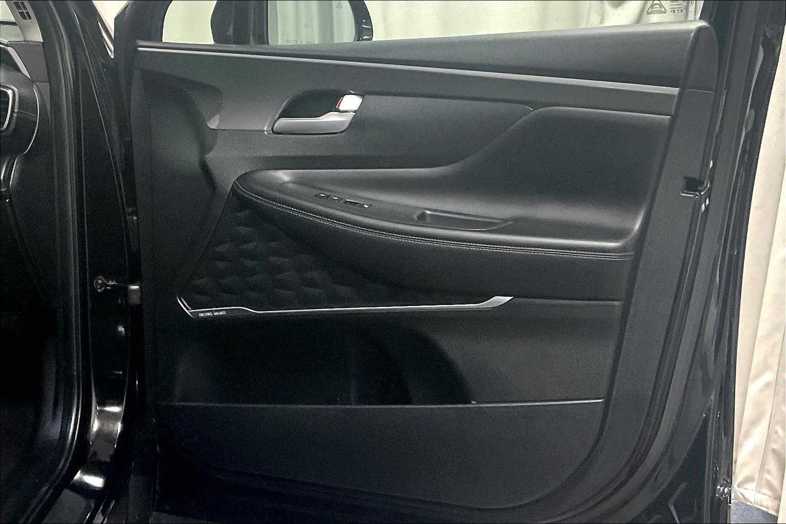 2022 Hyundai Santa Fe Limited - Photo 12