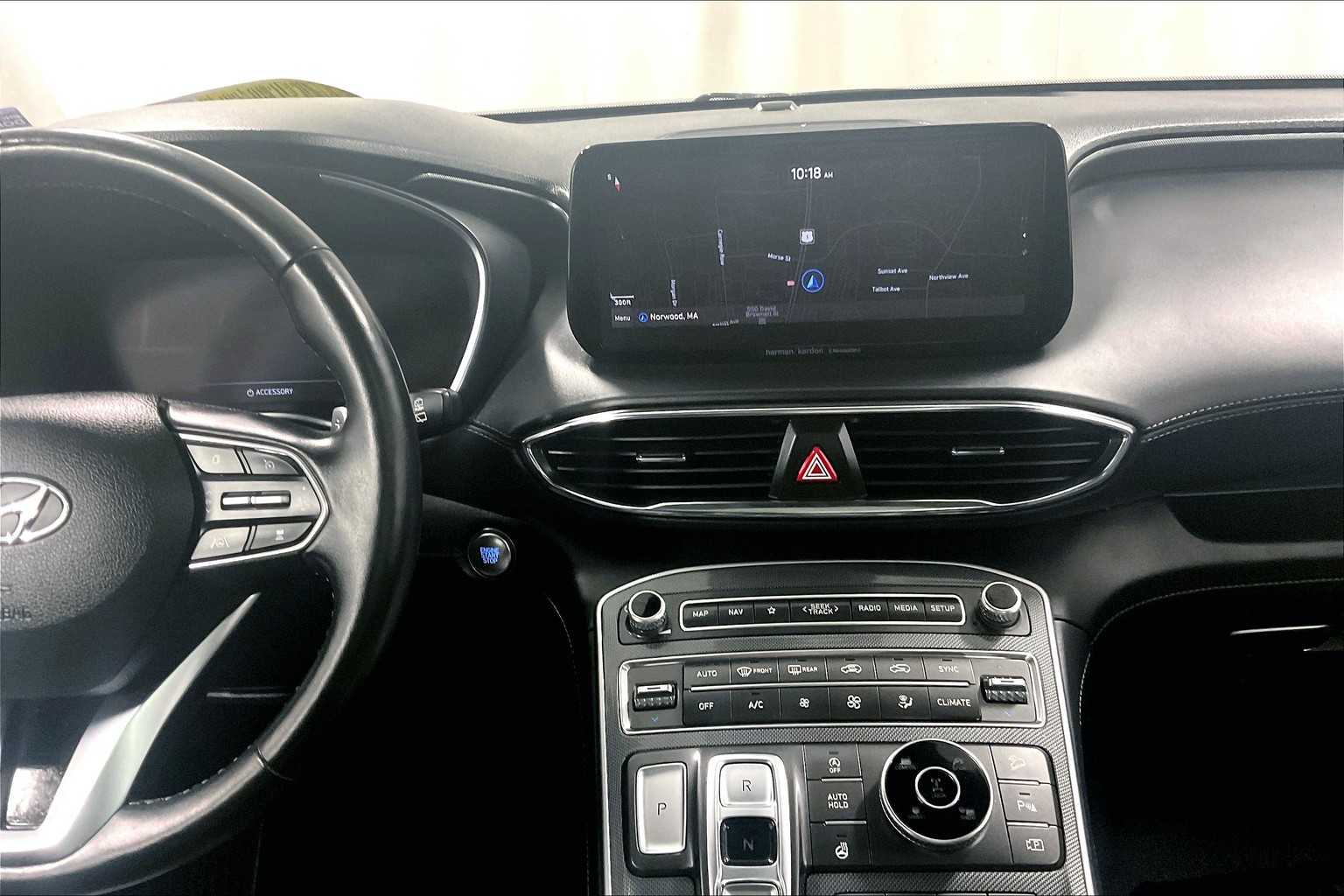 2022 Hyundai Santa Fe Limited - Photo 18