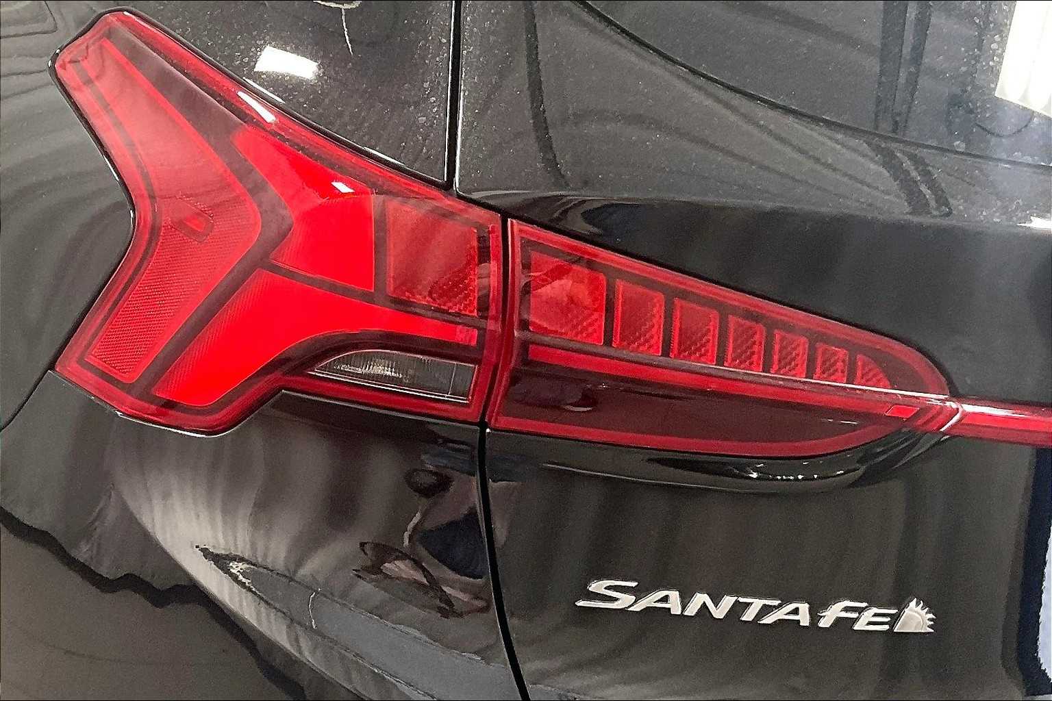2022 Hyundai Santa Fe Limited - Photo 34