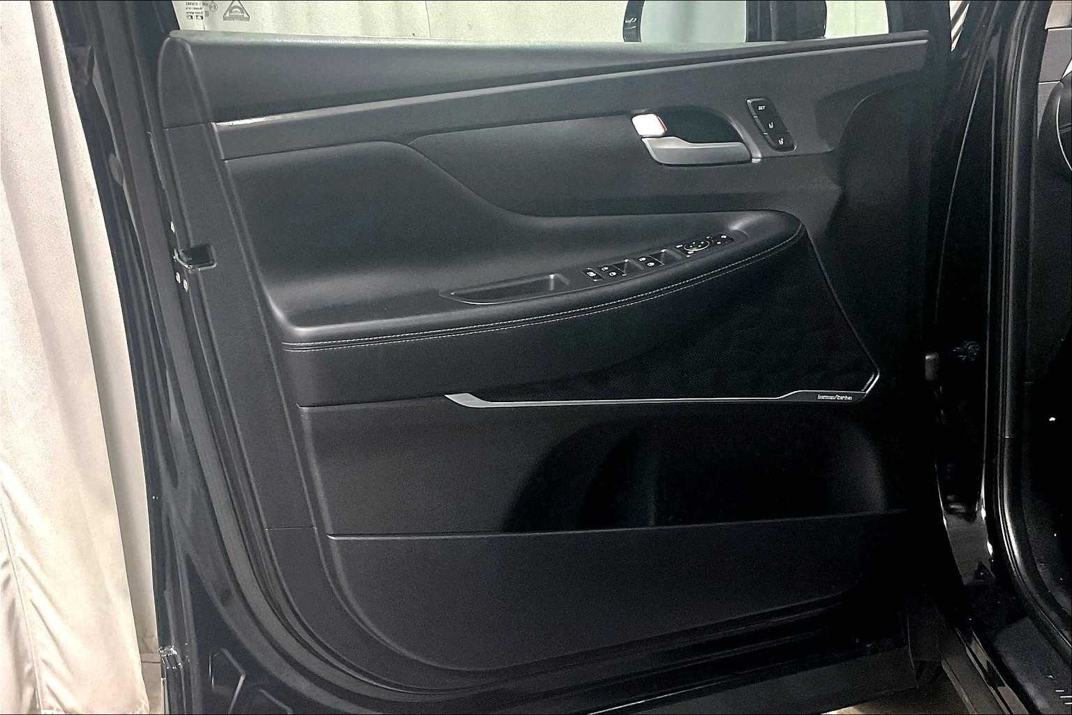 2022 Hyundai Santa Fe Limited - Photo 9