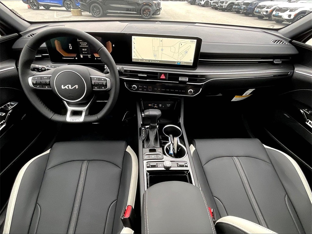 2026 Kia K5 GT-Line - Photo 12