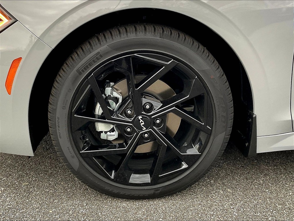 2026 Kia K5 GT-Line - Photo 8
