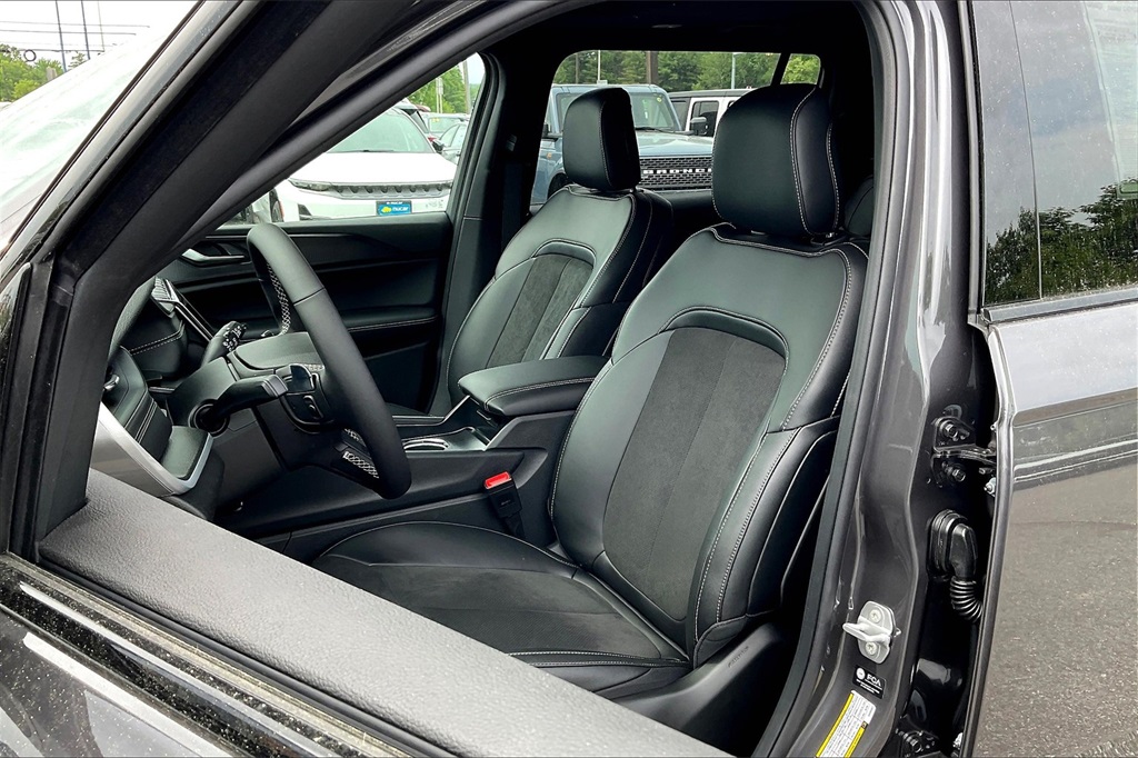 2025 Jeep Grand Cherokee L Altitude X - Photo 11
