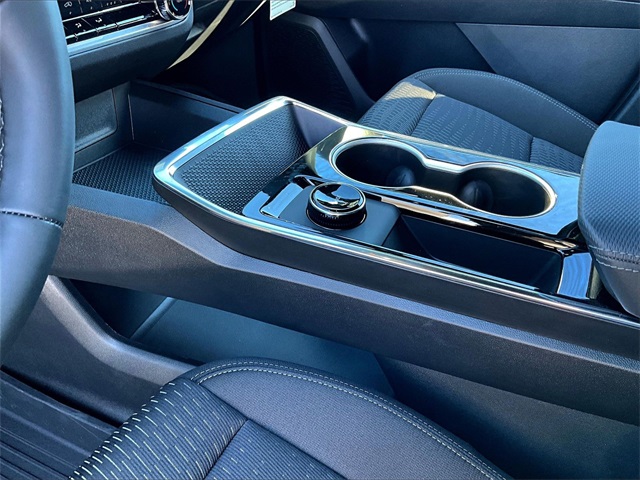 2026 Chevrolet Equinox LT - Photo 12