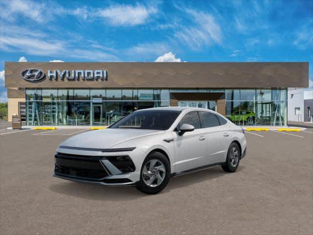 2025 Hyundai Sonata SE - Photo 2