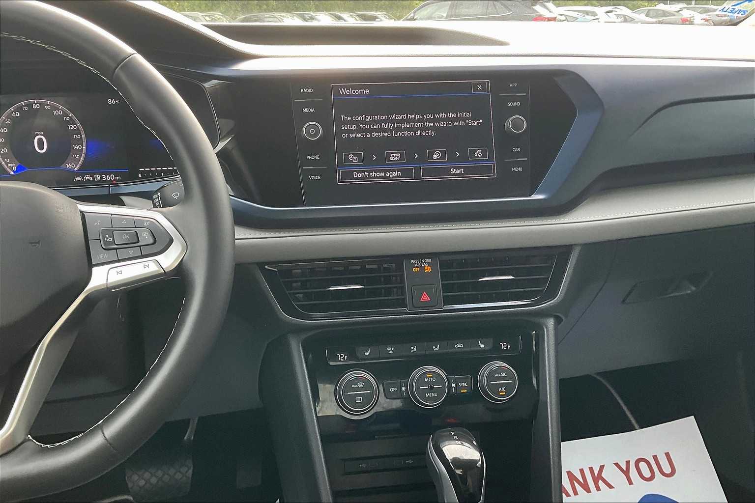 2024 Volkswagen Taos SE - Photo 18