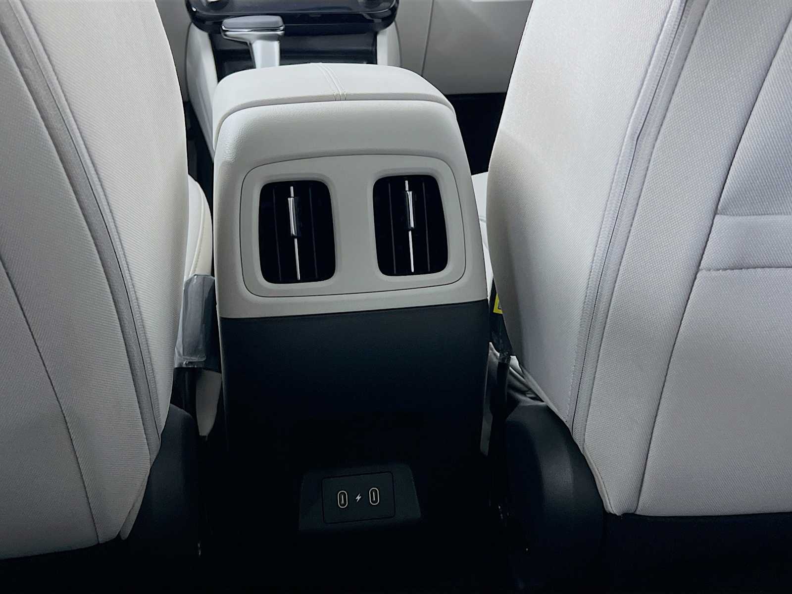 2025 Hyundai Tucson SEL - Photo 14