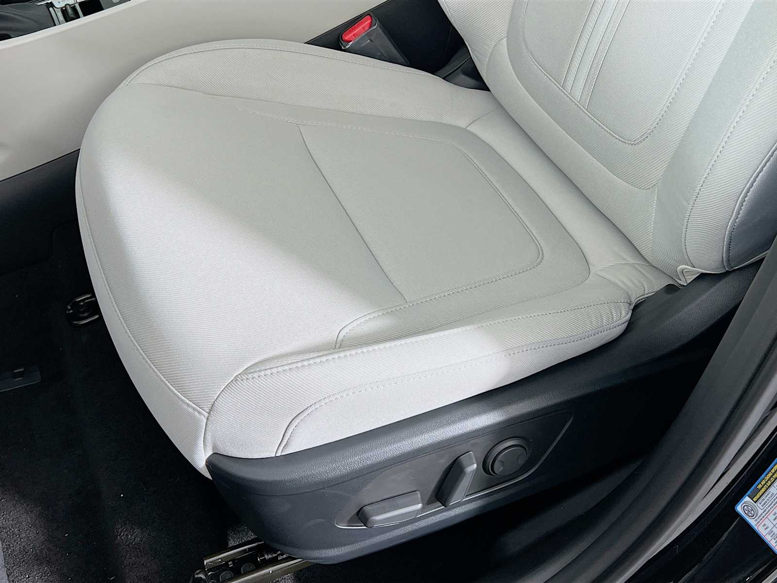 2025 Hyundai Tucson SEL - Photo 17