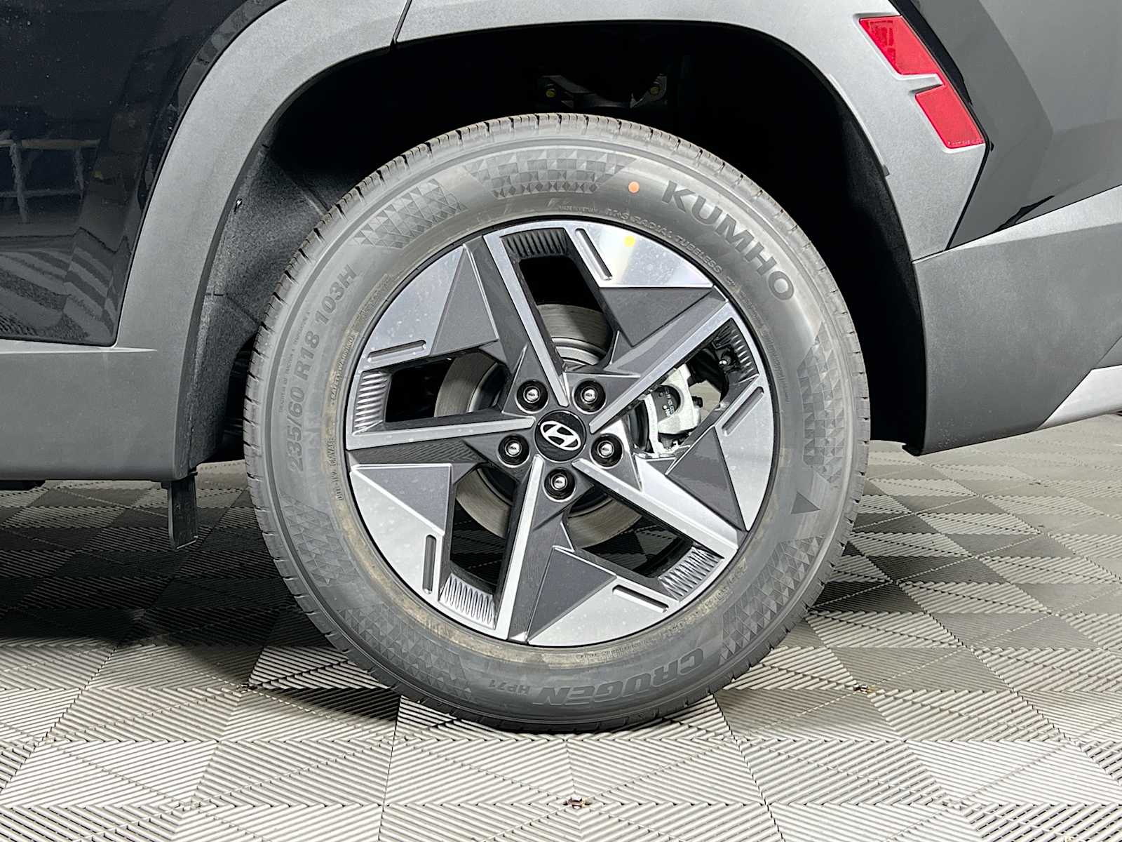2025 Hyundai Tucson SEL - Photo 19