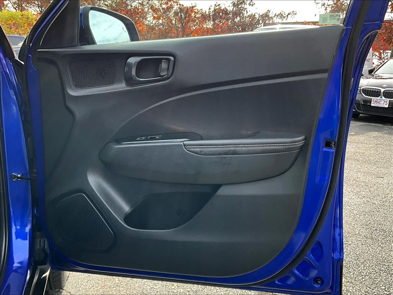 2024 Hyundai Venue Limited - Photo 12