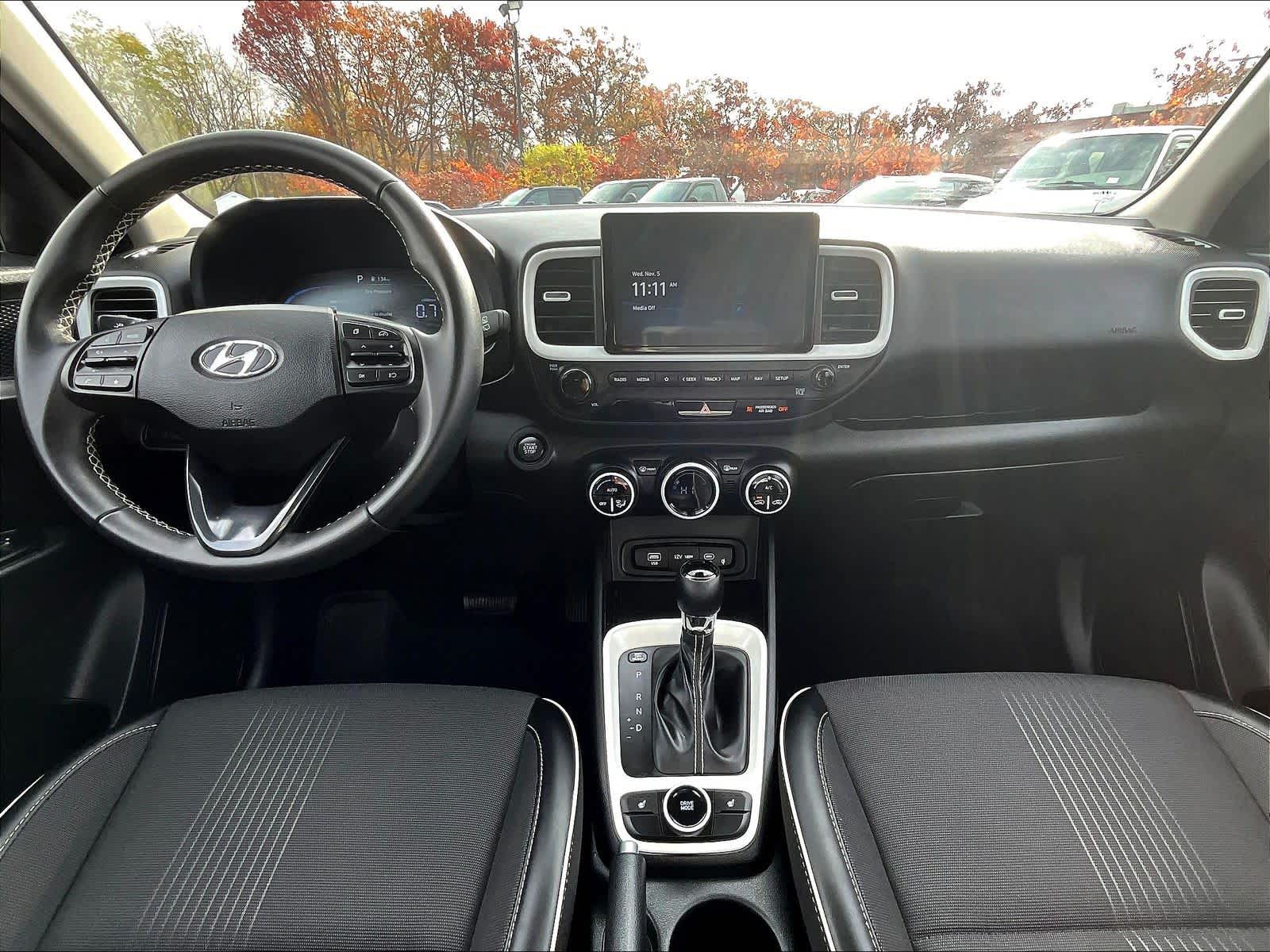 2024 Hyundai Venue Limited - Photo 20