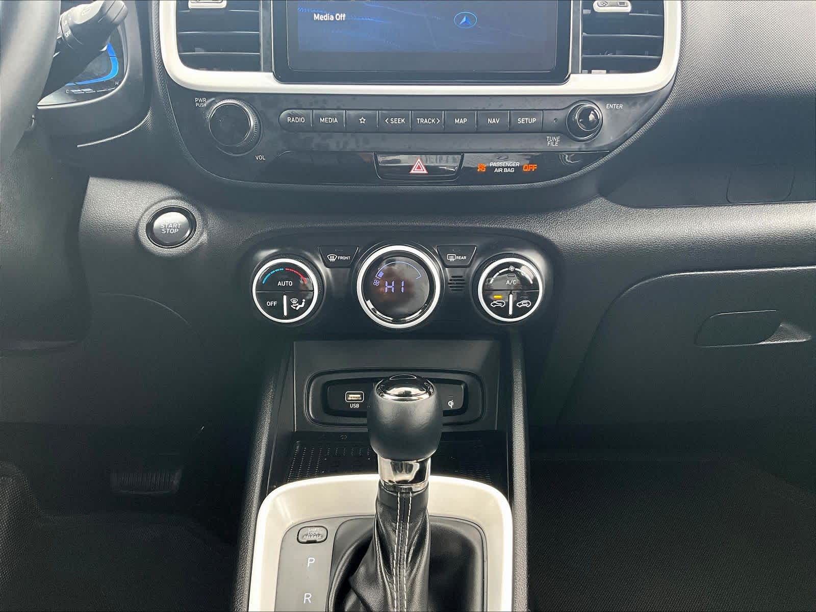 2024 Hyundai Venue Limited - Photo 26