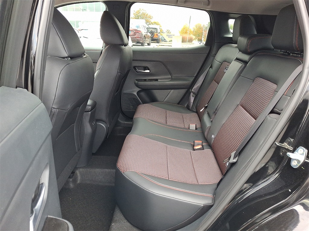 2026 Nissan Kicks SR - Photo 6