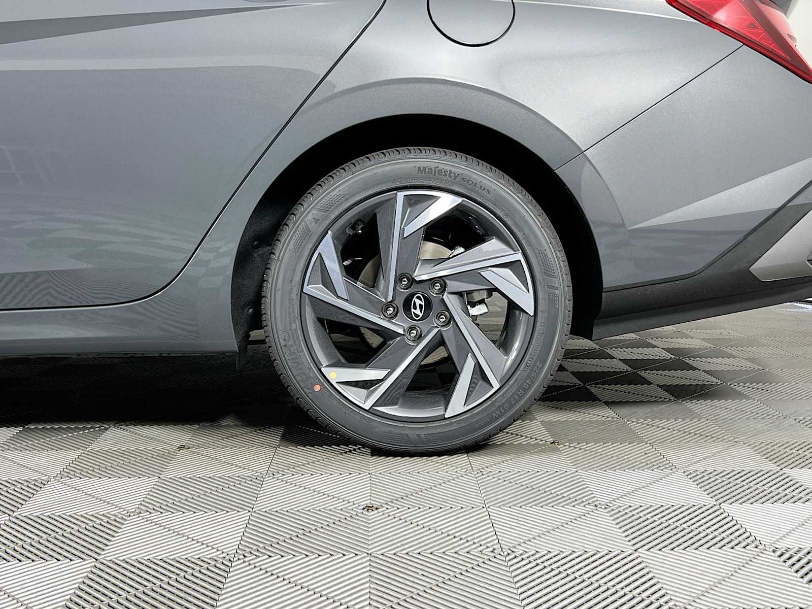 2025 Hyundai Elantra SEL Sport - Photo 18
