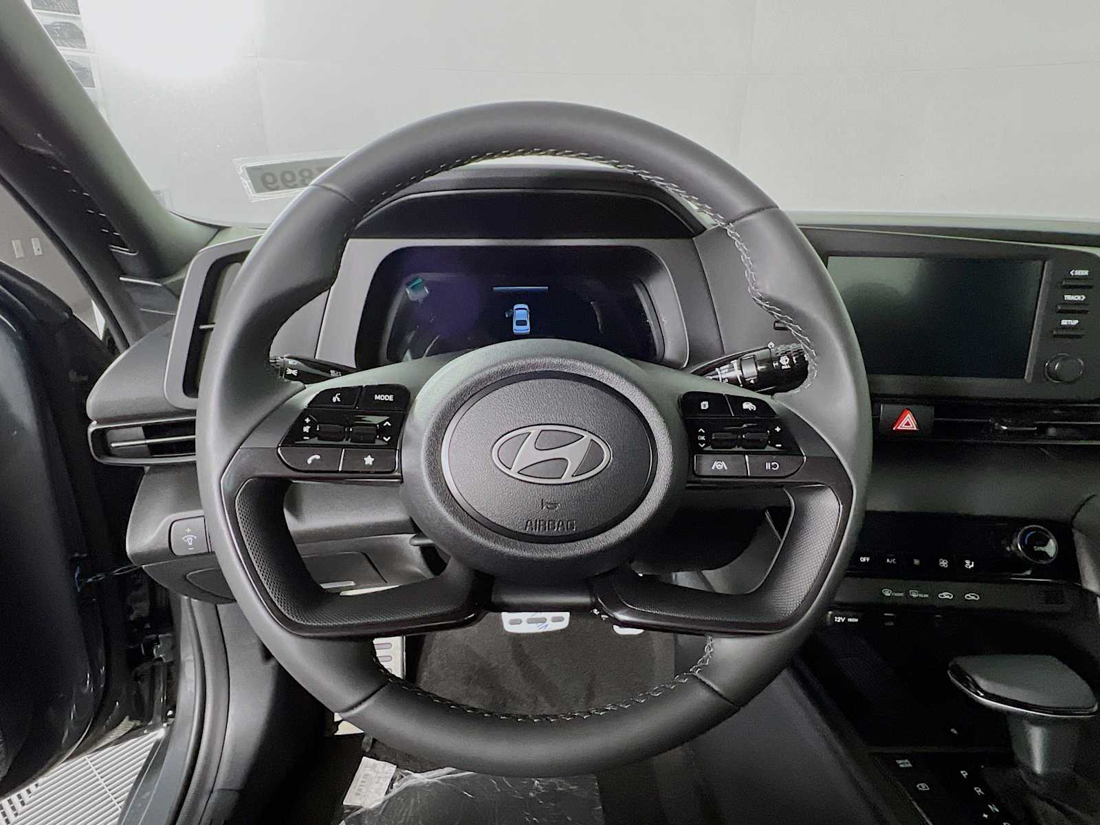 2025 Hyundai Elantra SEL Sport - Photo 7