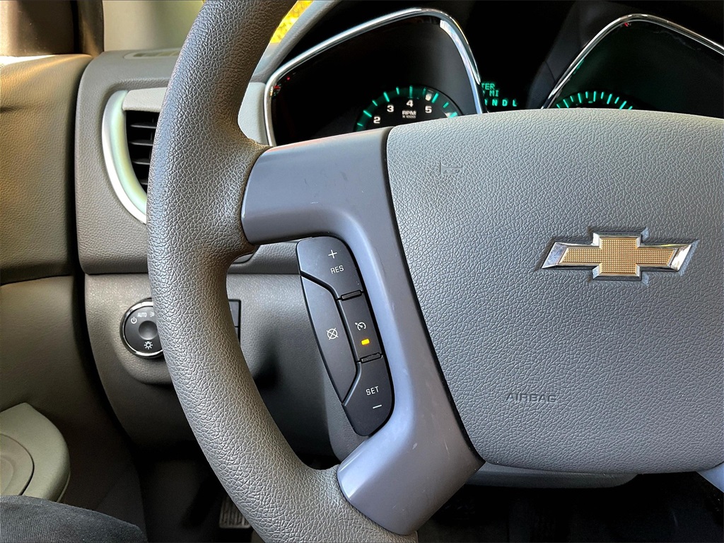 2017 Chevrolet Traverse LS - Photo 24