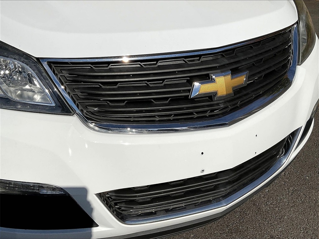 2017 Chevrolet Traverse LS - Photo 31