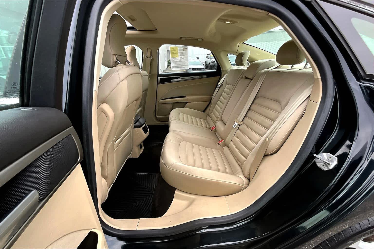 2014 Ford Fusion SE - Photo 15