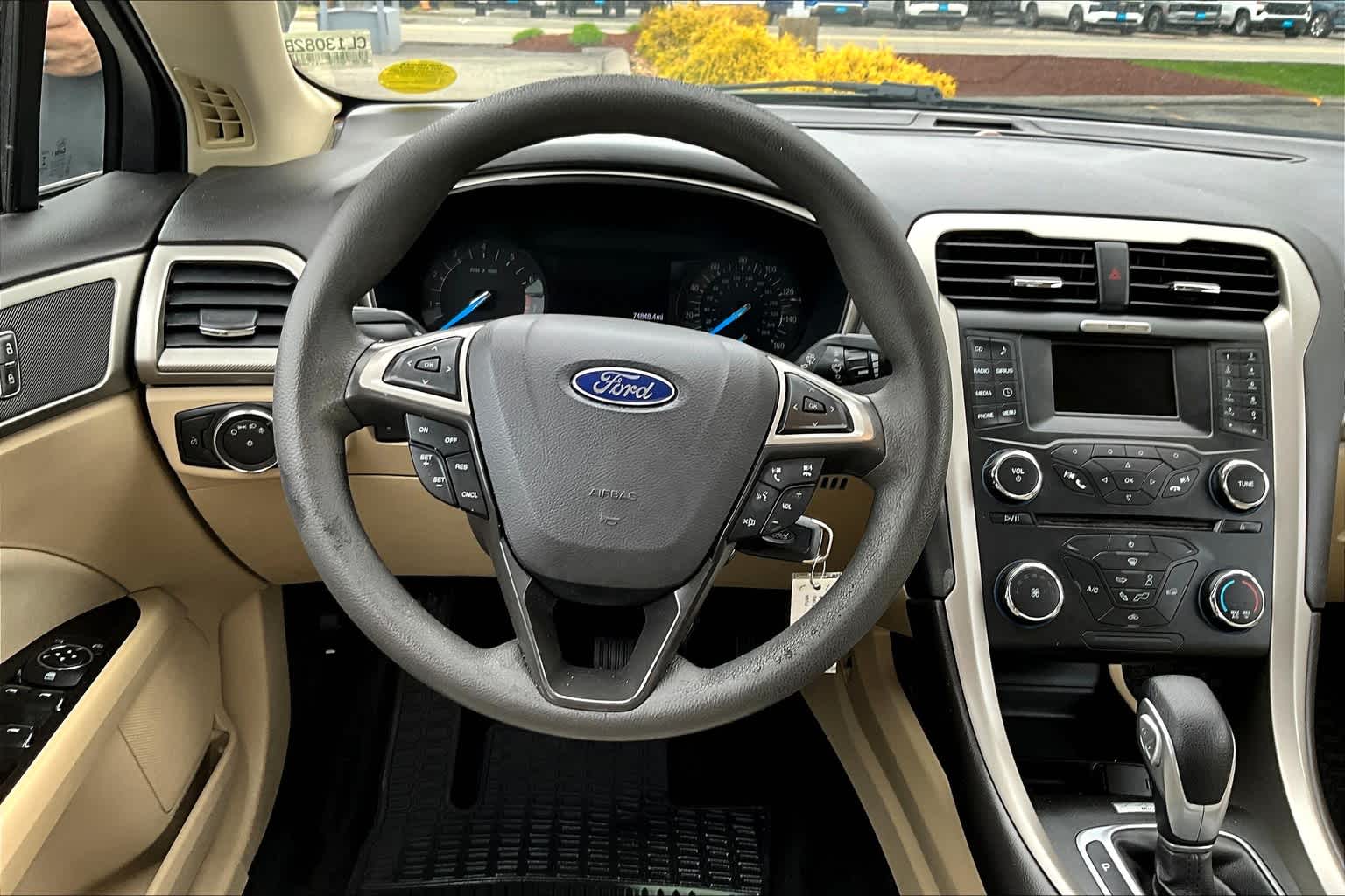 2014 Ford Fusion SE - Photo 17