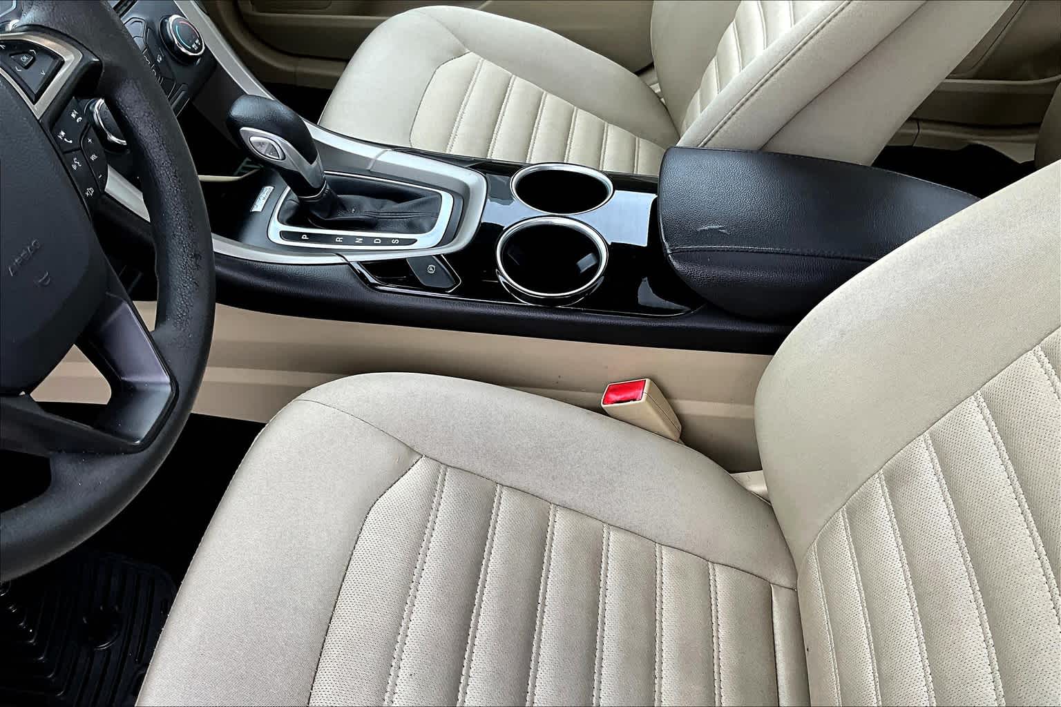 2014 Ford Fusion SE - Photo 19