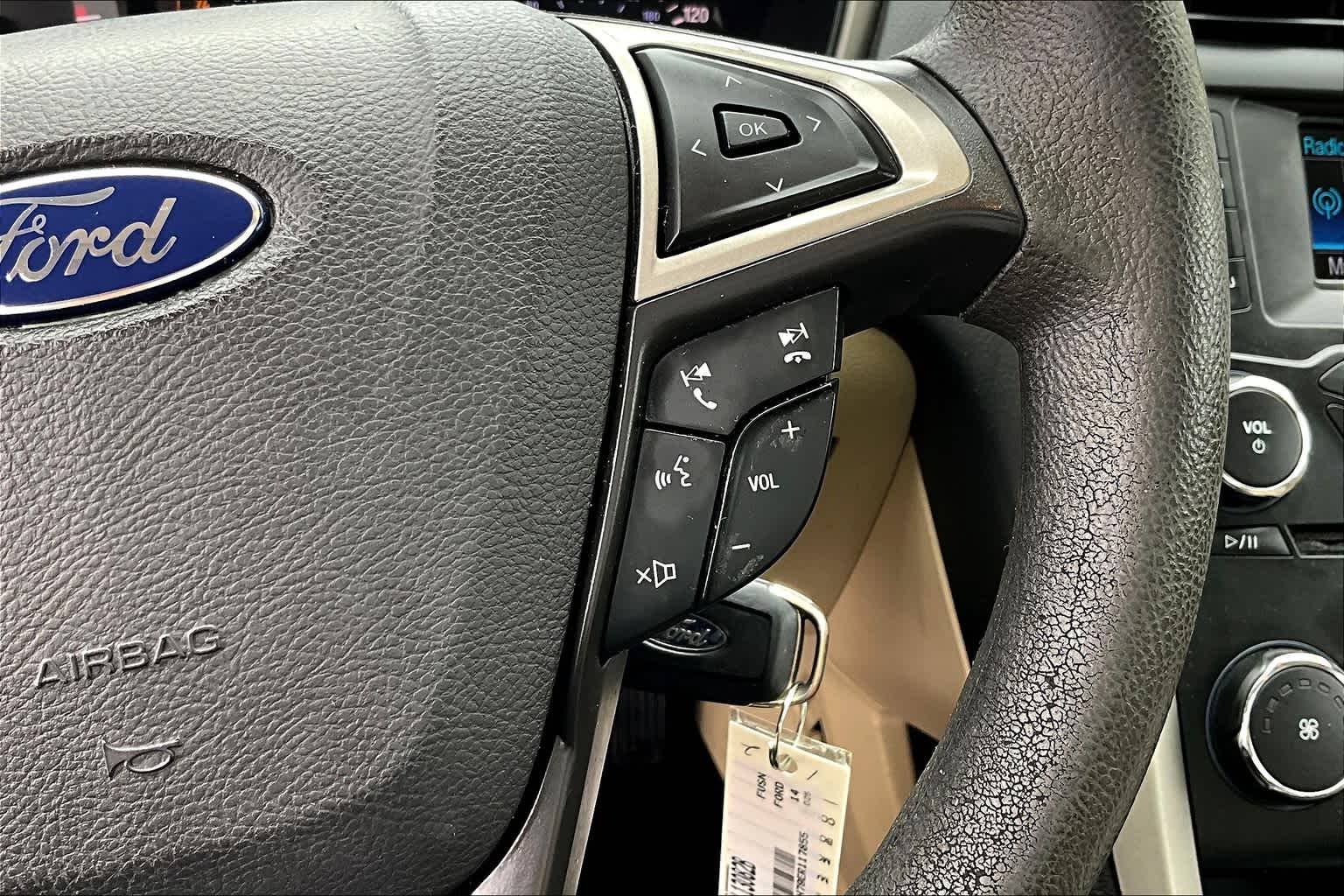 2014 Ford Fusion SE - Photo 23
