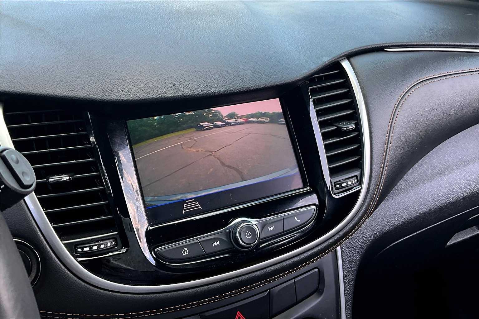 2022 Chevrolet Trax LT - Photo 18
