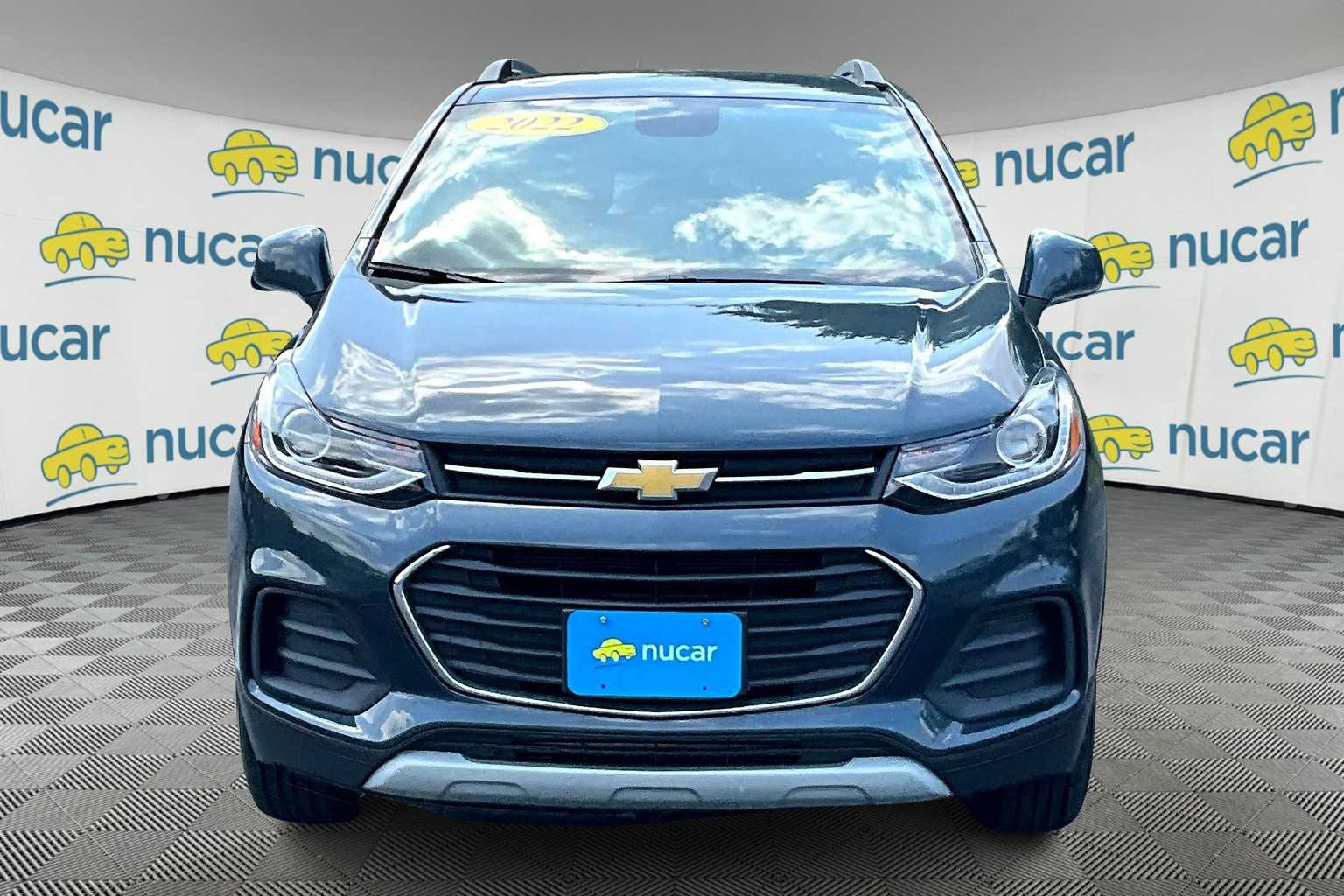 2022 Chevrolet Trax LT - Photo 2