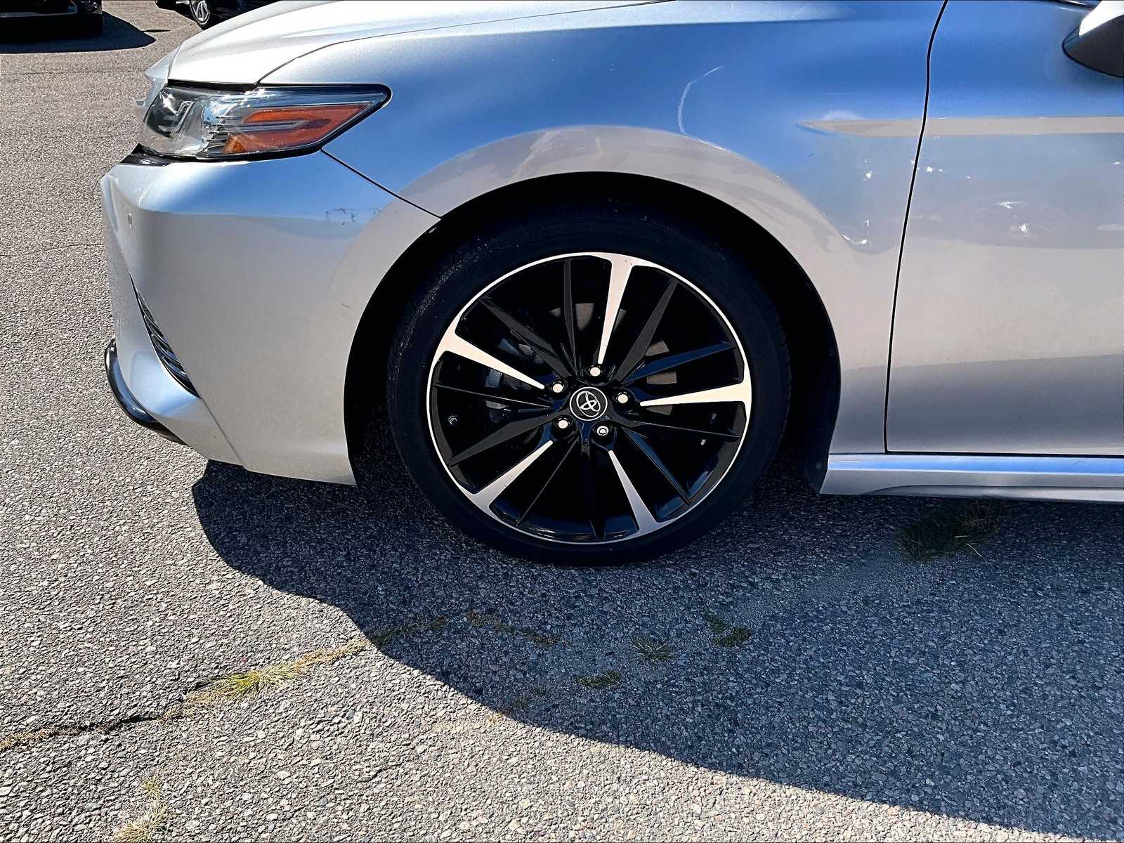 2018 Toyota Camry XSE V6 - Photo 4