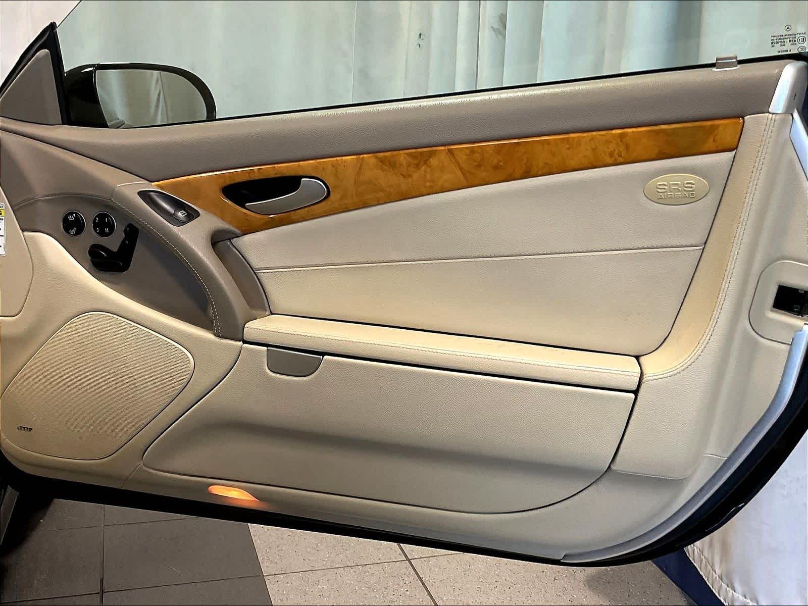 2006 Mercedes-Benz SL-Class 5.0L - Photo 12
