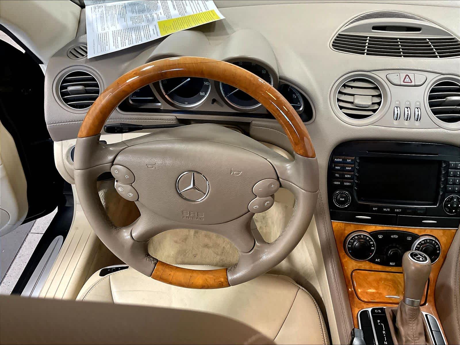 2006 Mercedes-Benz SL-Class 5.0L - Photo 17