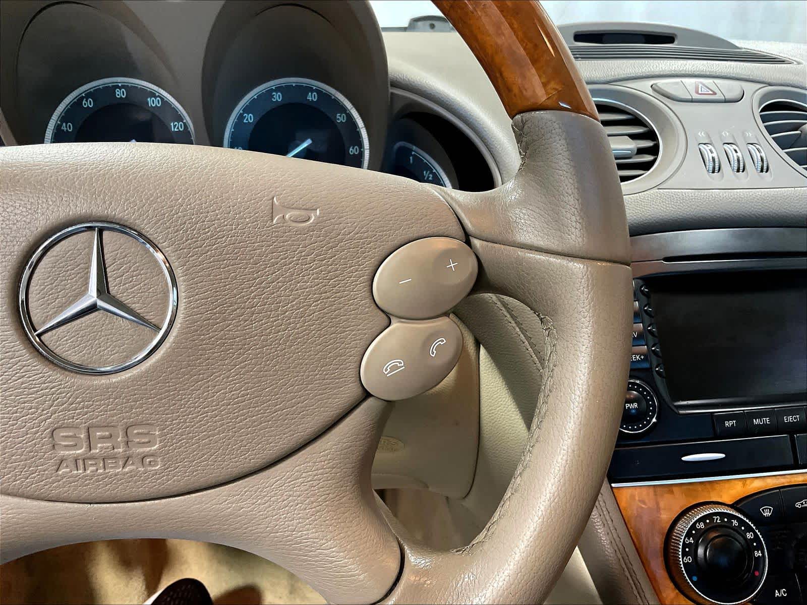 2006 Mercedes-Benz SL-Class 5.0L - Photo 23