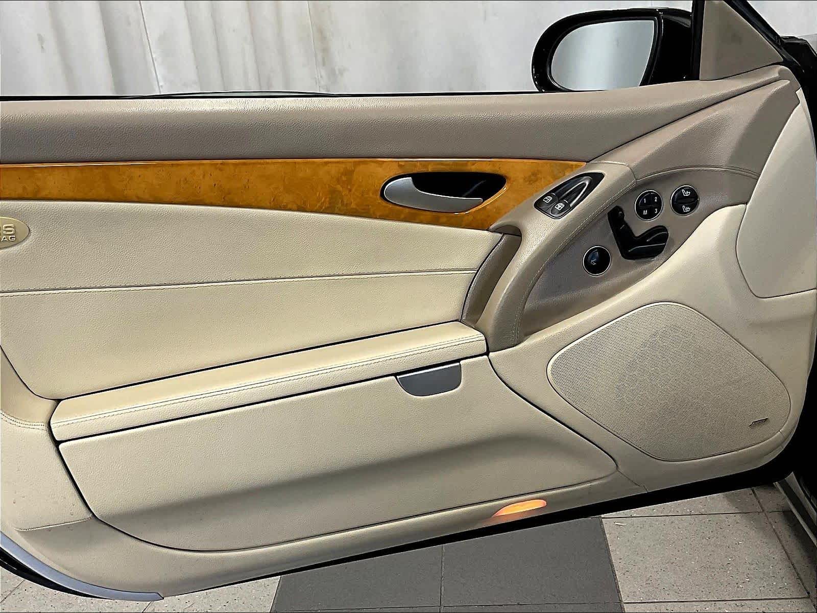 2006 Mercedes-Benz SL-Class 5.0L - Photo 9