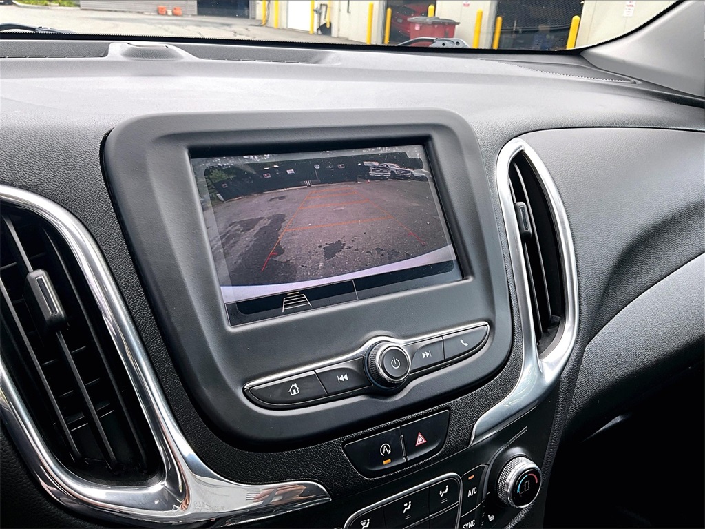 2022 Chevrolet Equinox LT - Photo 26