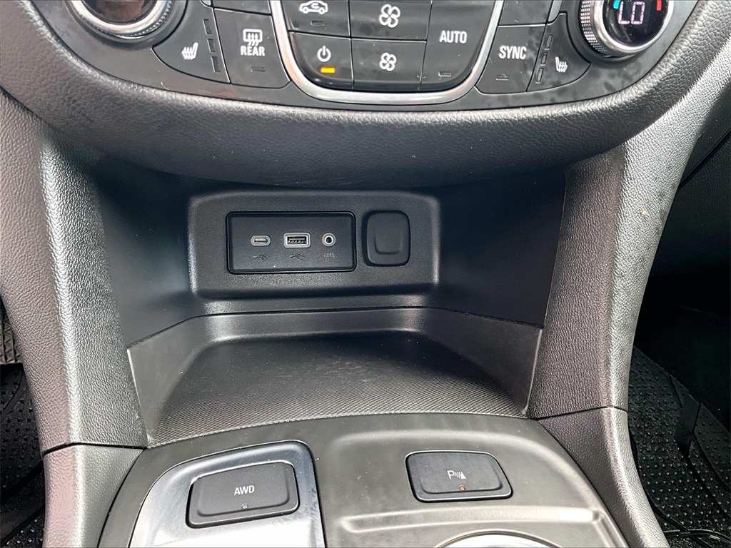 2022 Chevrolet Equinox LT - Photo 27