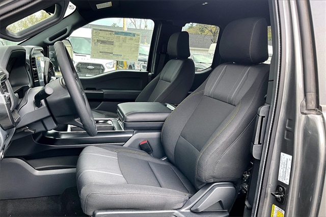 2025 Ford F-150 STX - Photo 10