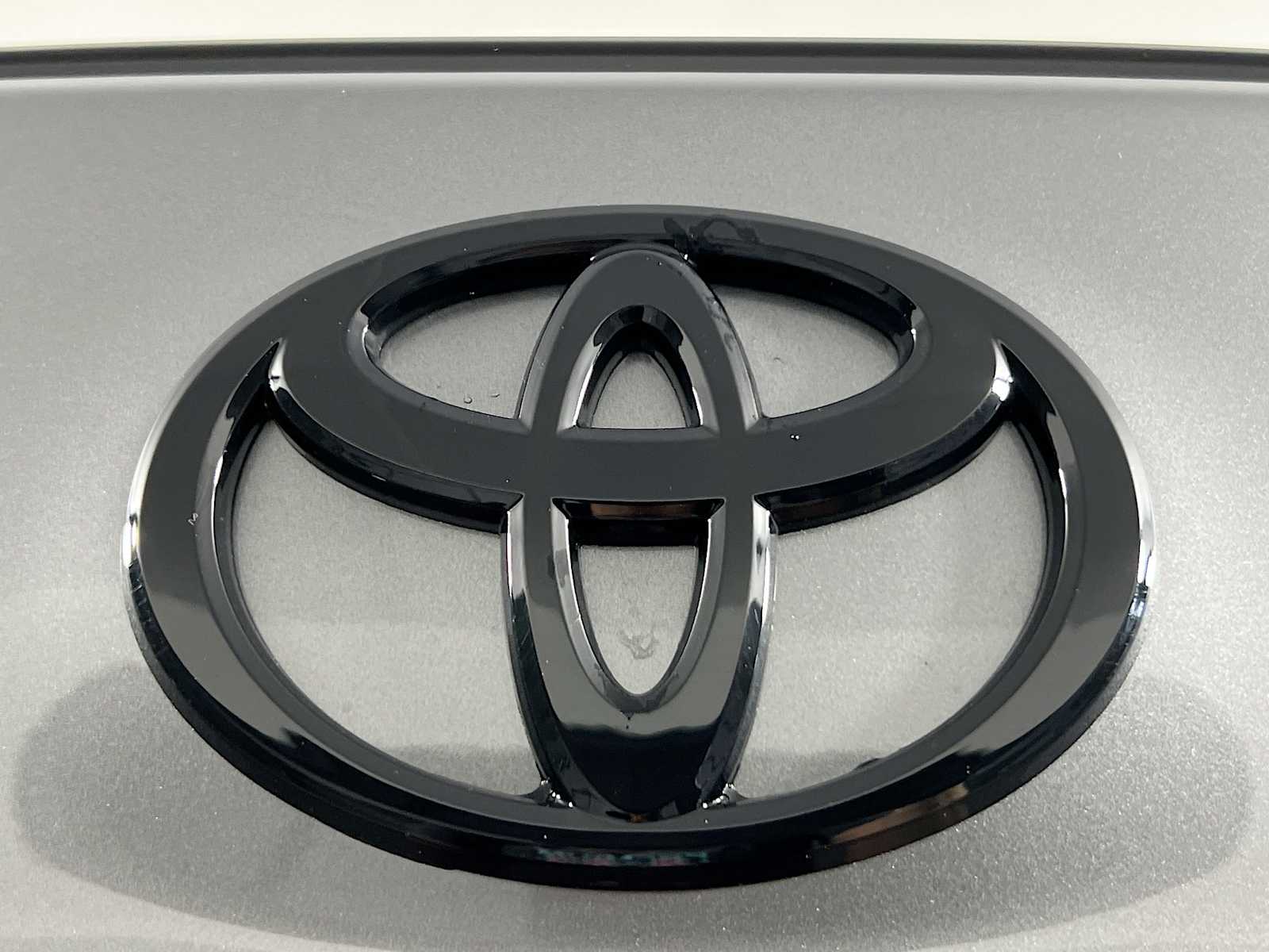 2025 Toyota Camry XSE - Photo 18