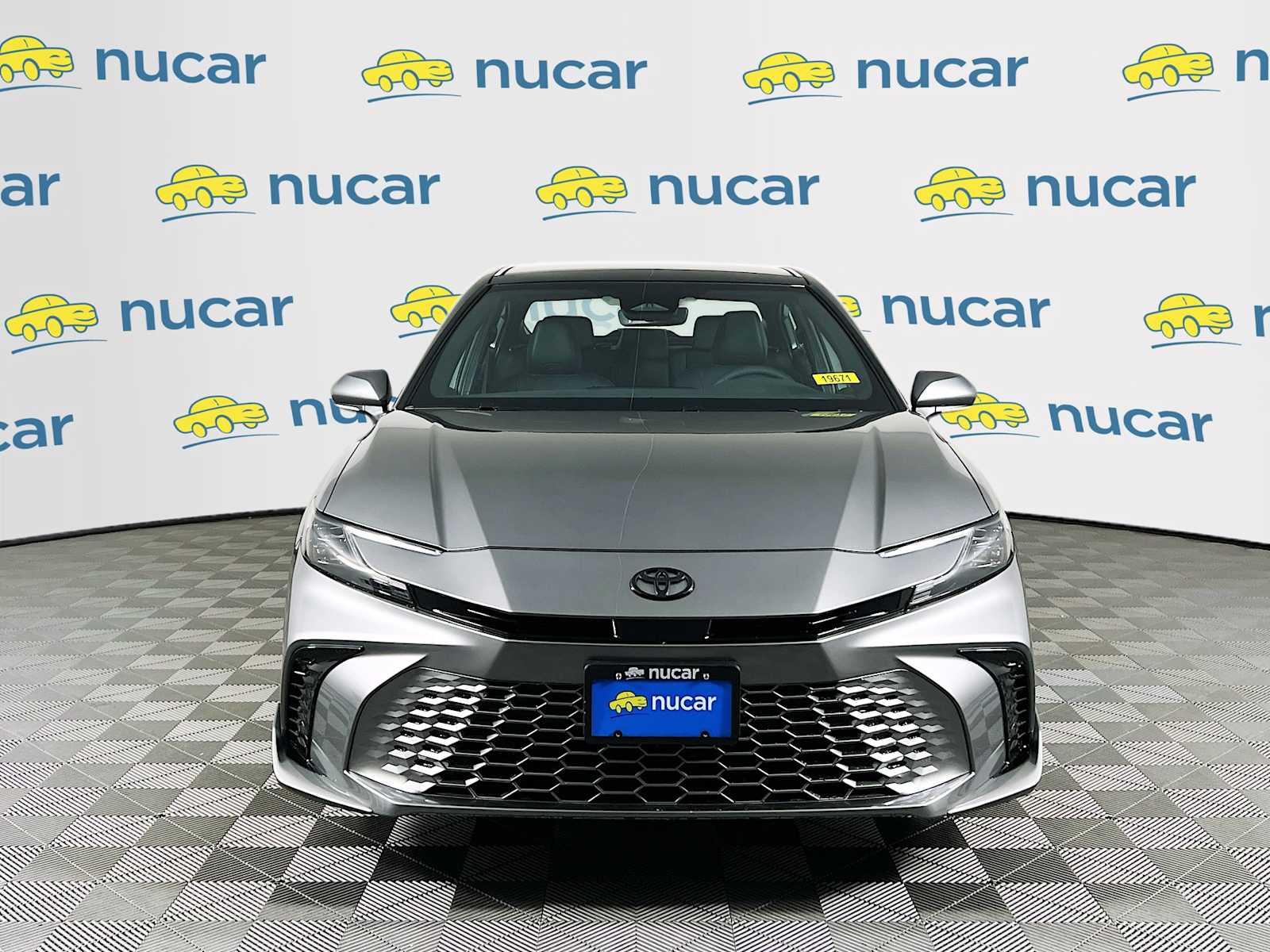 2025 Toyota Camry XSE - Photo 2